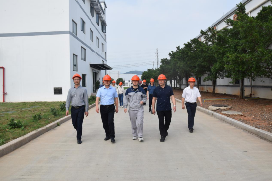 桂林市委统战部考察组赴平桂区开展新材料技术推广服务专题调研